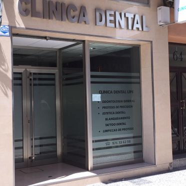Clínica Dental Lipe fachada